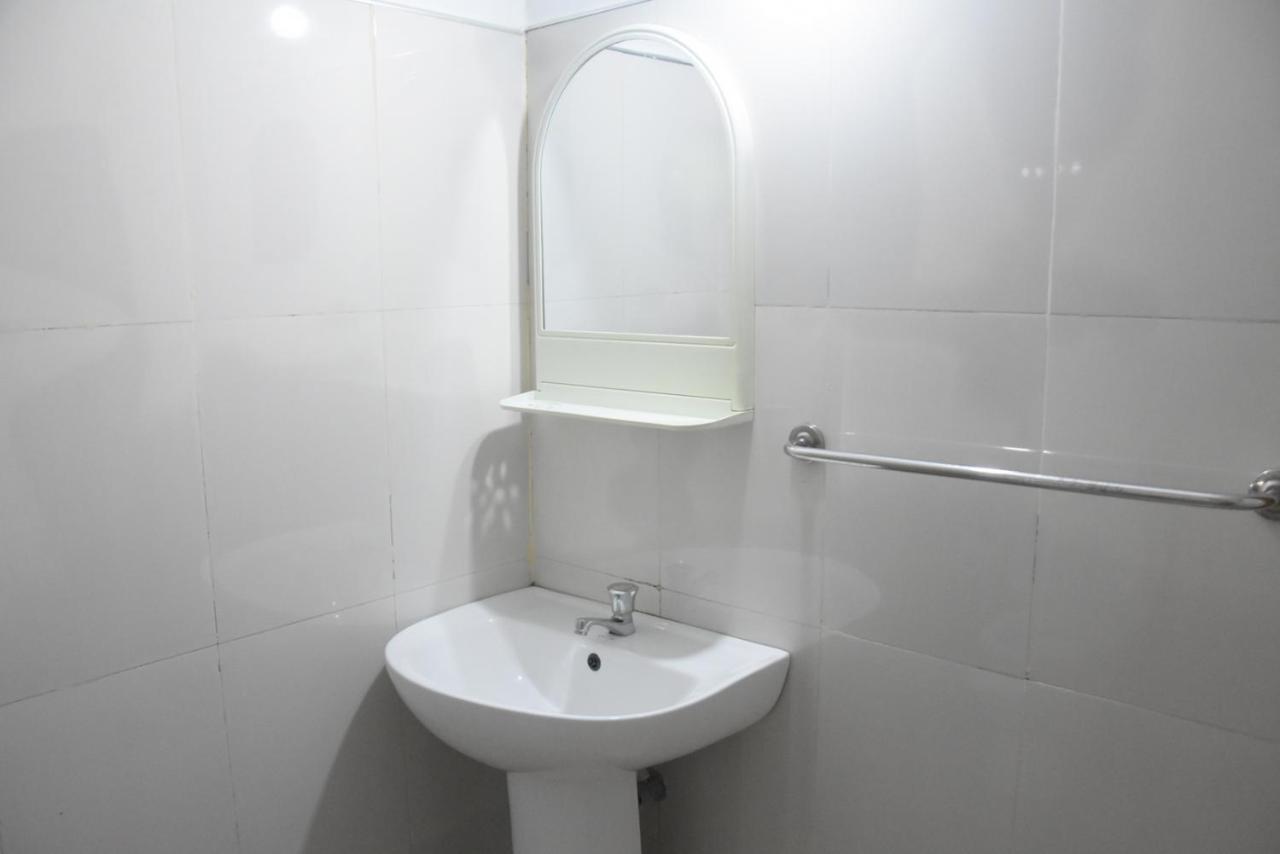 S P City Resort Anuradhapura Eksteriør billede